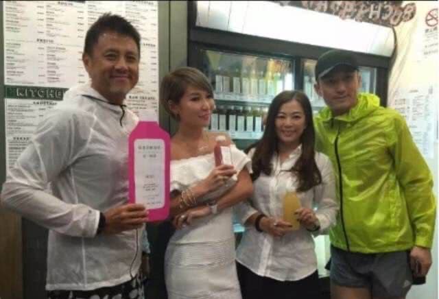 从隔空对骂到抢先生子，洗米嫂留住了人，史上最嚣张小三拿到了钱