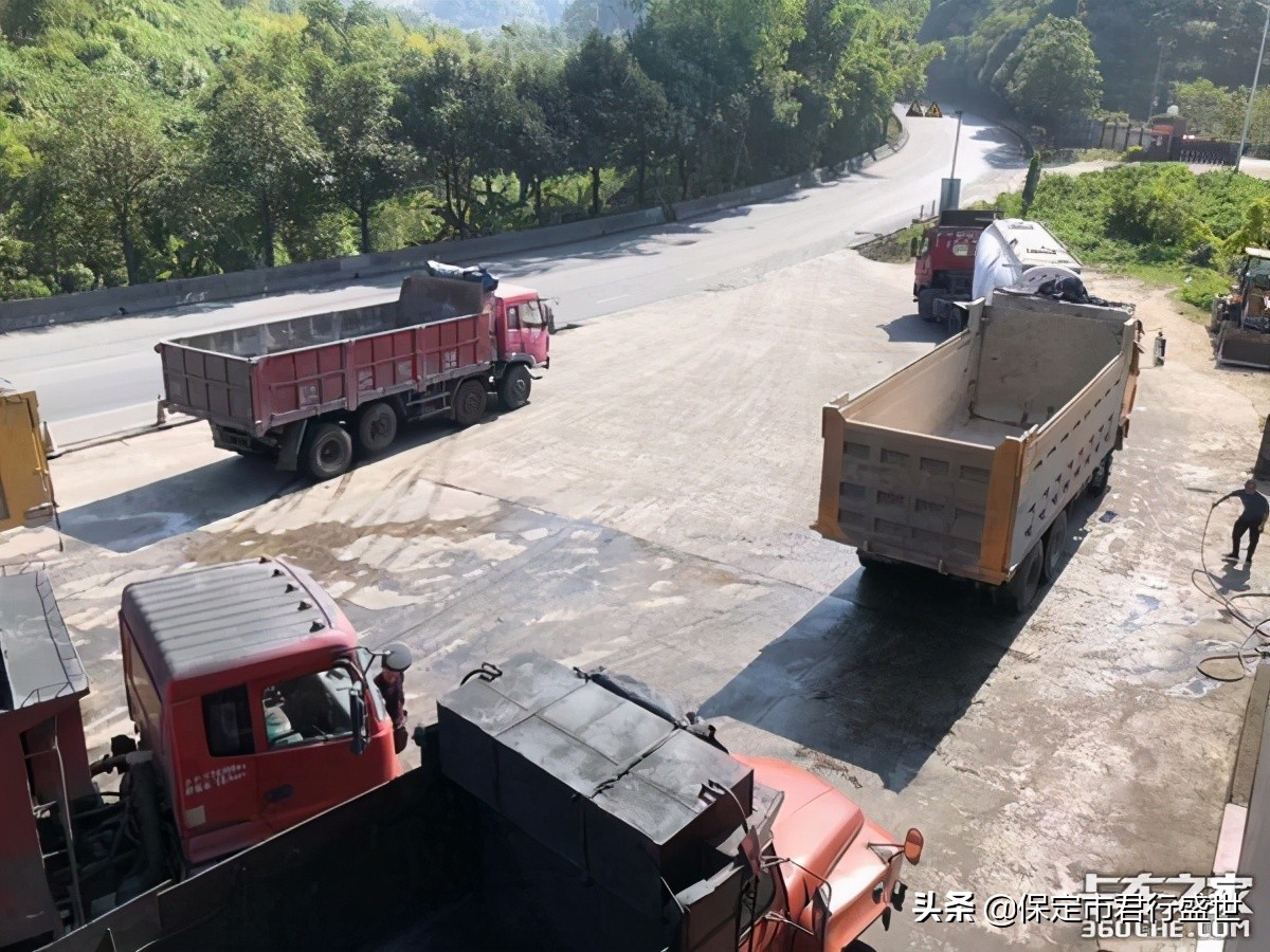 双腔空悬优缺点和维修成本,单腔气室和双腔气室作用