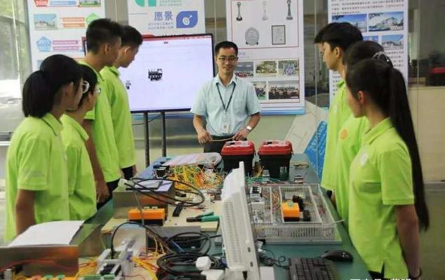 中考划分职高和普高,中考上高中和中职有什么区别