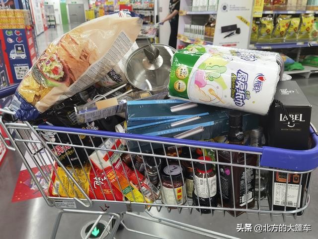 所有装备装进新房车,房车环游重走中国路准备完毕天亮就出发