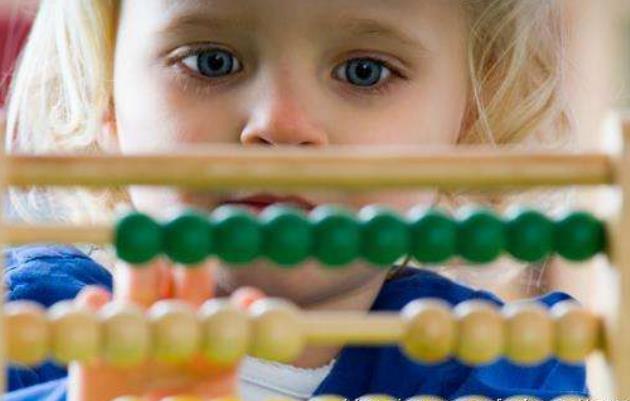 孩子的表达能力不过关怎么提高,孩子语言表达能力弱需要老师沟通