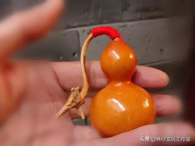 文玩葫芦龙头红线怎么缠,葫芦龙头红绳拴法教程