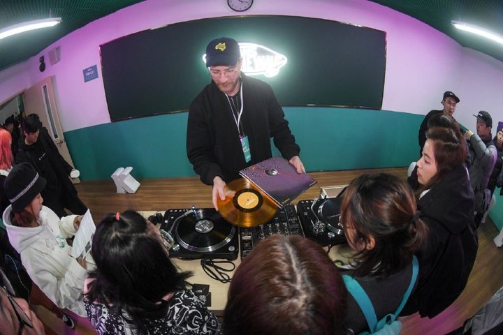 要做板鞋界的boost「Vans你怎么变软了？」