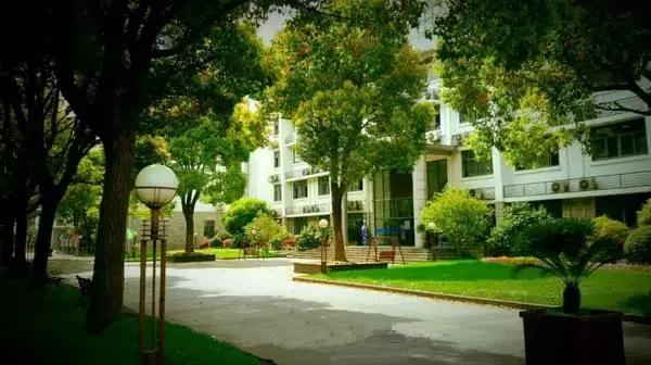 揭秘那些站在上海学霸界巅峰的高中！以后就让孩子上这些学校！