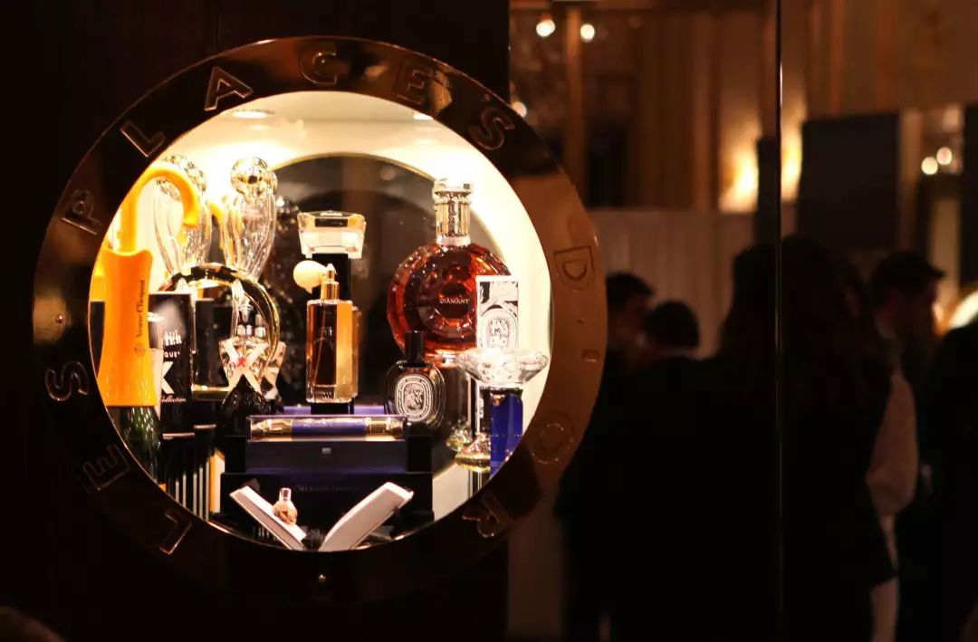 生于流量,死于没流量:奢侈品电商十年兴亡