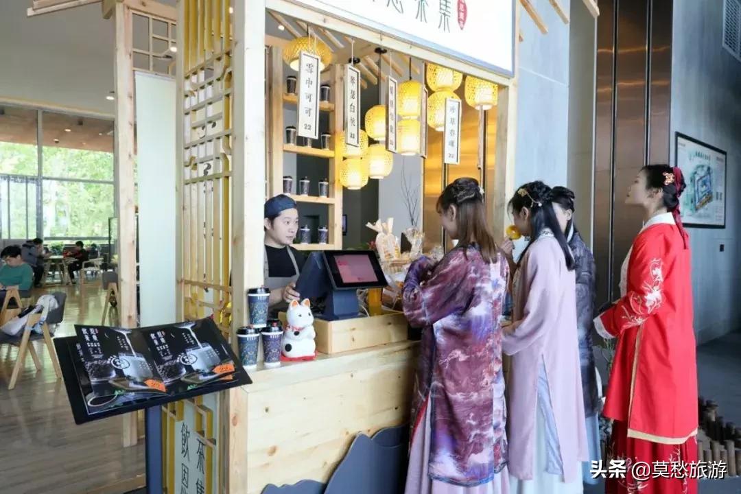 为什么外省人都喜欢寺庙,为什么外地人那么喜欢旅游