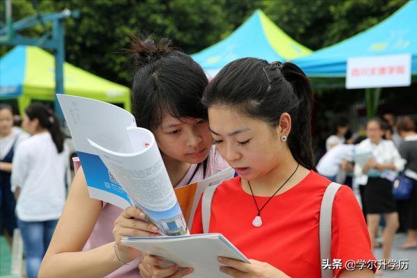 高考成绩刚过本科线建议复读吗,高考成绩刚过本科线能上本科吗