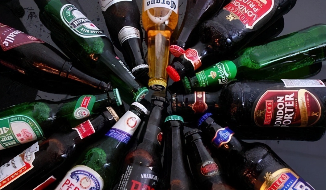 啤酒过期后到底还能不能喝,啤酒过期了怎么判断能不能喝