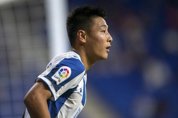 同是阿根廷人，一个无视武磊拥抱，另一个却特别喜欢和武磊连线