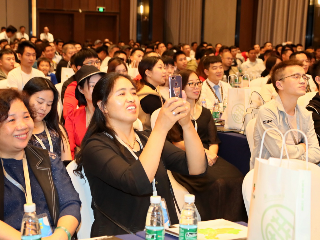 招商会热场互动,携手共进合作共赢招商会