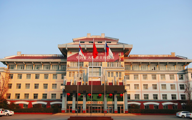 河南民办高校（本科）大起底：野花儿香，能采不？