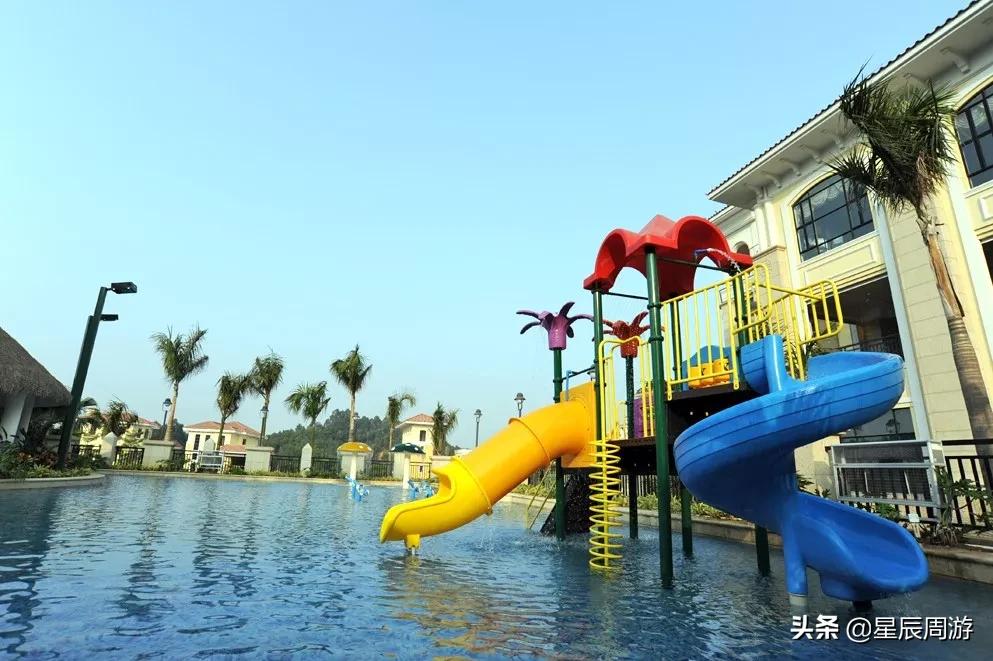 佛山三水又一加州风情温泉酒店，阳台直通泳池，网友：玩到不想走