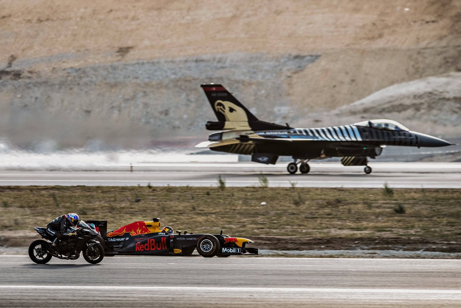 川崎摩托为什么那么快都不会摔倒,日本川崎重工为啥不全力造摩托