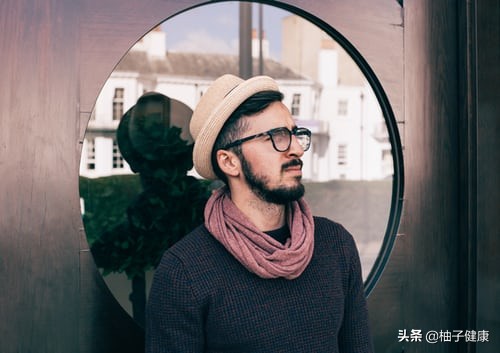 怎样摆脱抑郁情绪使自己高兴起来,怎样摆脱抑郁焦虑情绪