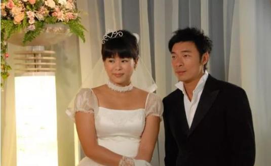 许志安马国明曾是好兄弟，踢足球友谊赛帮他拍MV，歌词剧情神预言