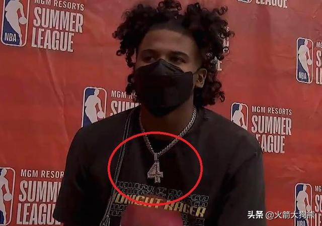 火箭杰伦格林穿回4号球衣,杰伦格林谈换4号球衣