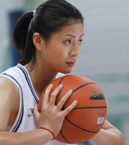 姚明为什么选择叶莉,姚明和叶莉相差几岁