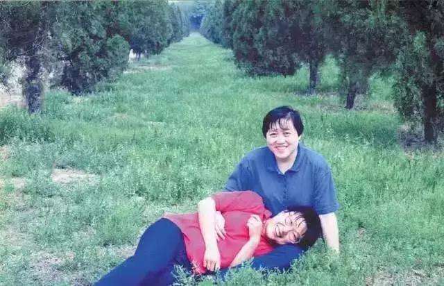 身体不能由自己做主,自己的性别不是自己决定的