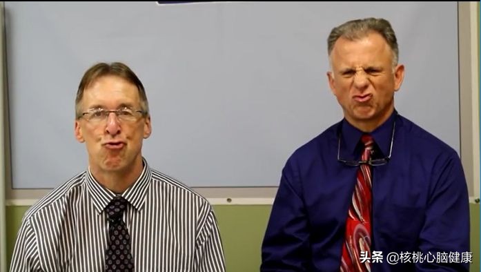 中风后面瘫怎样康复？一套面部小动作，简单实用效果惊人