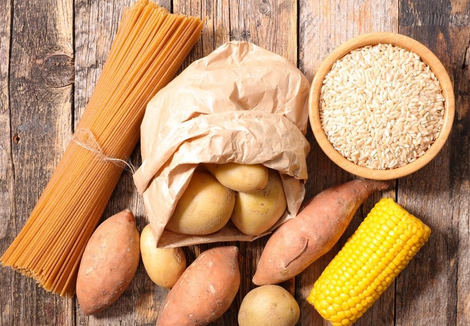 足球运动补充什么营养,运动营养膳食有哪些