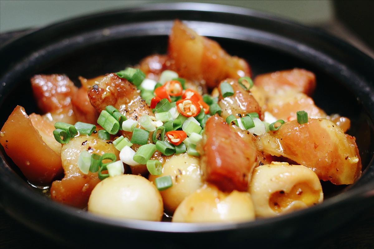 越南特色好吃的美食大全攻略 (40种好吃的越南美食)