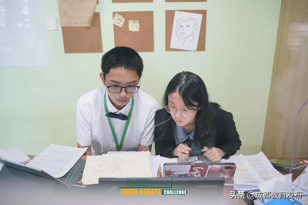 中美高中交流赛,中美高中生对比出场