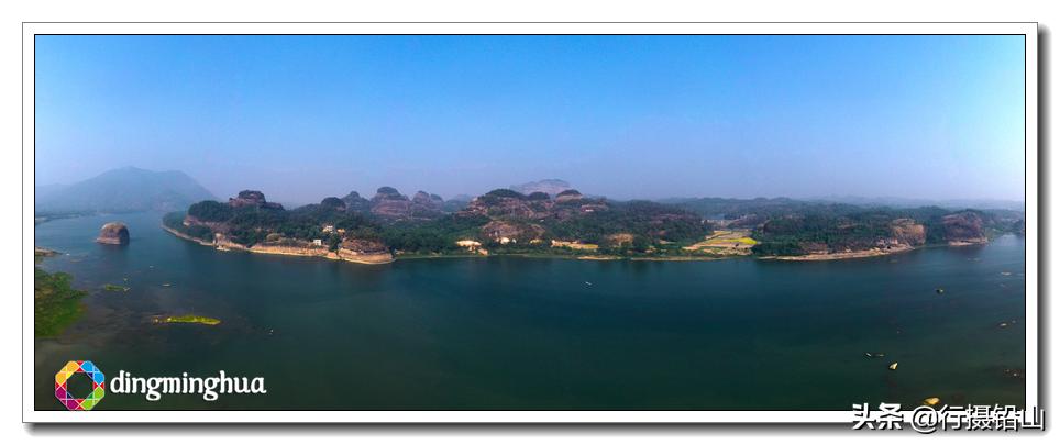 航拍一个小村庄的视频,航拍一个美丽的小山村