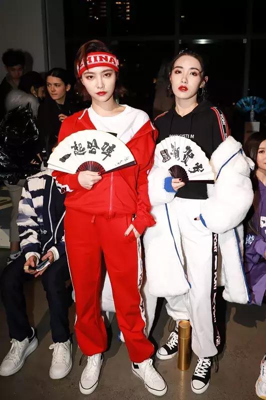 许佳琪入围世界最美100张面孔,韩国上榜100最美面孔