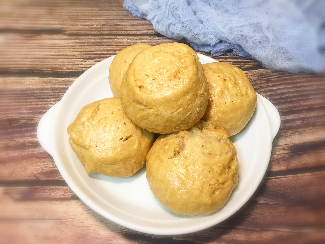 泡打粉和酵母粉一起和面有危害吗,泡打粉和酵母粉一起做发糕怎么放