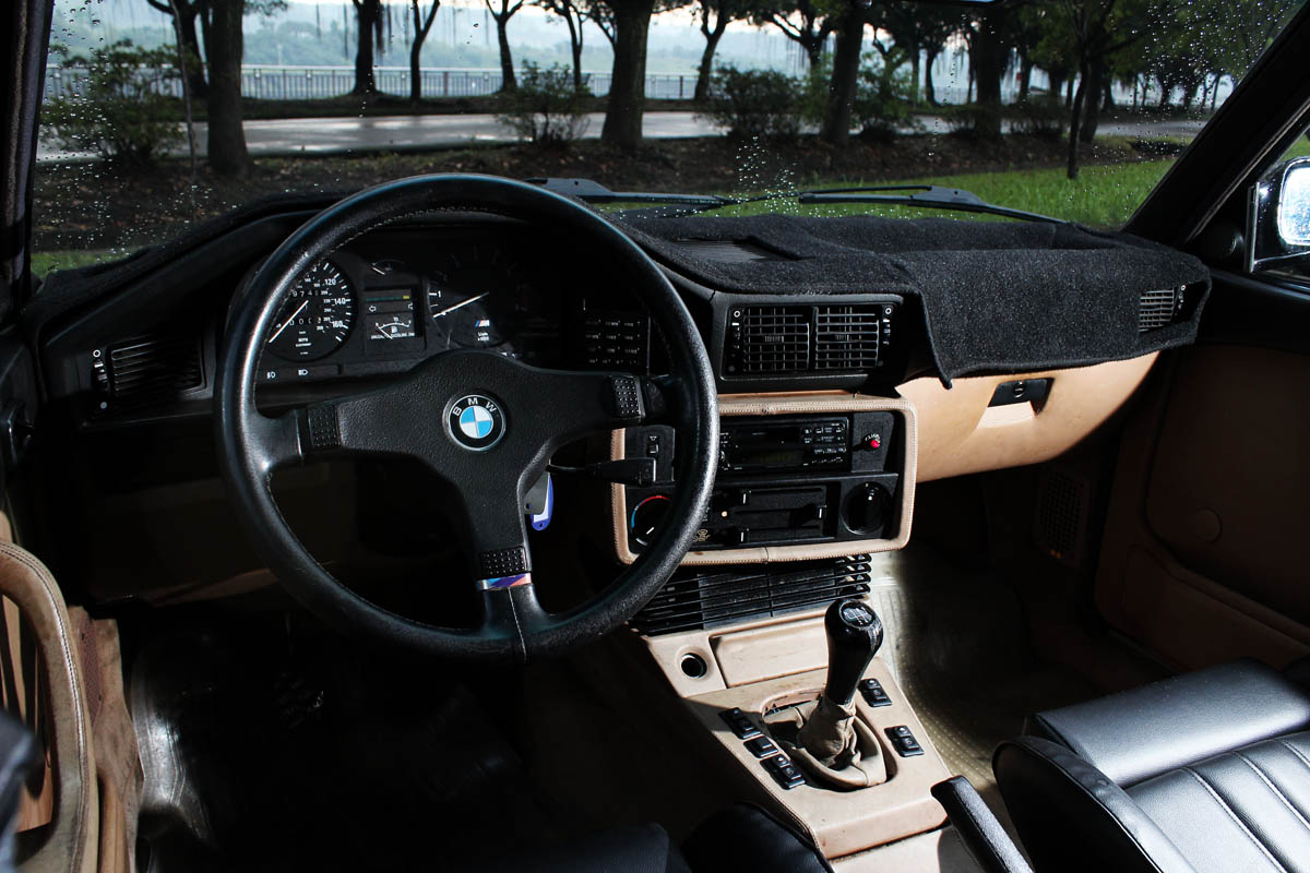宝马e28m5,内敛的豪华车