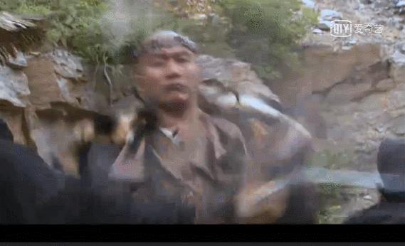 袭胸,下跪,尿裤子,新版《天龙八部》还能再恶心点吗?