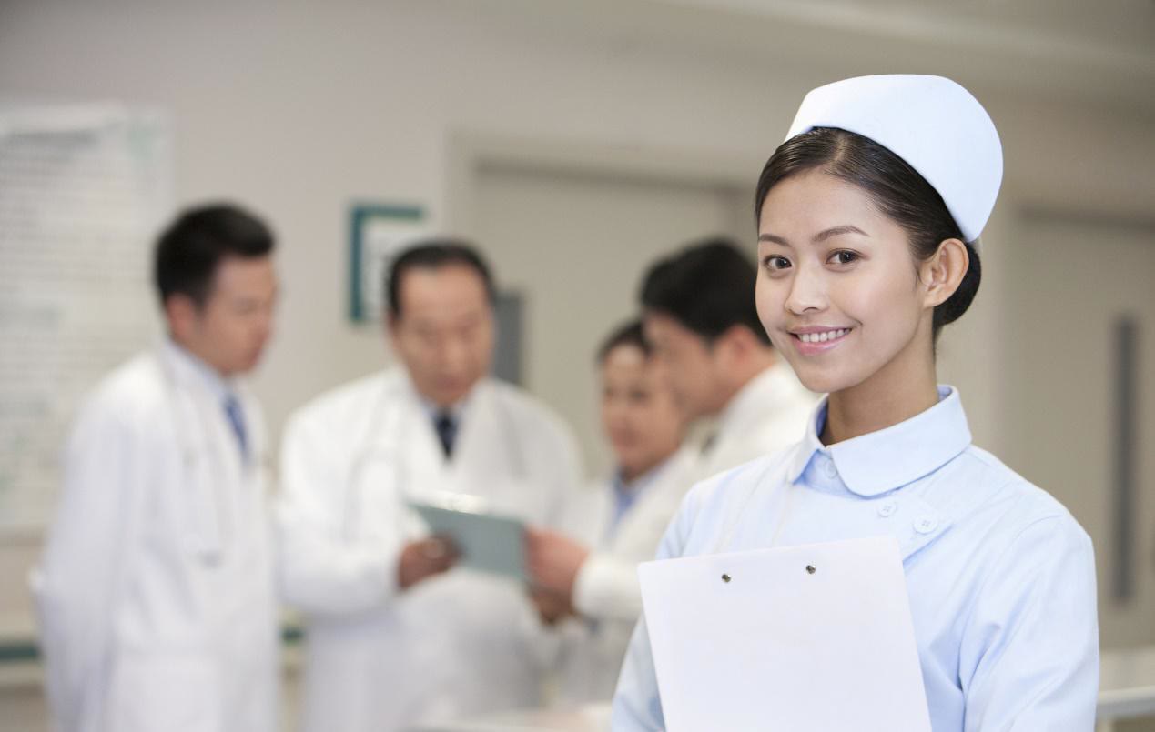 频繁挖鼻孔险丧命,长期挖鼻孔注意事项