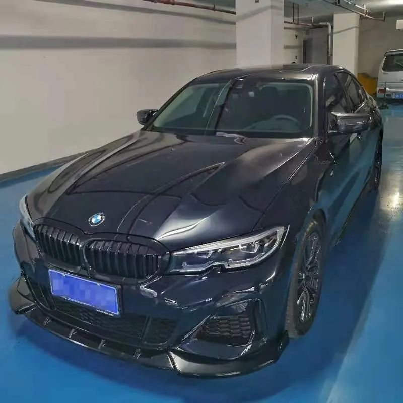 涨见识了!原来很多开宝马的都有一面鞋墙,穿的球鞋不上千就上万