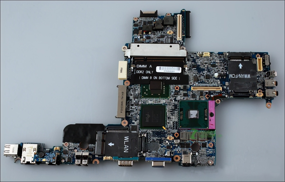 笔记本伪黑屏维修,联想笔记本电脑黑屏不开机维修