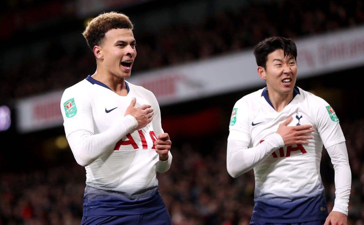 孙兴慜接受韩媒采访,孙兴慜拥抱关心王大雷