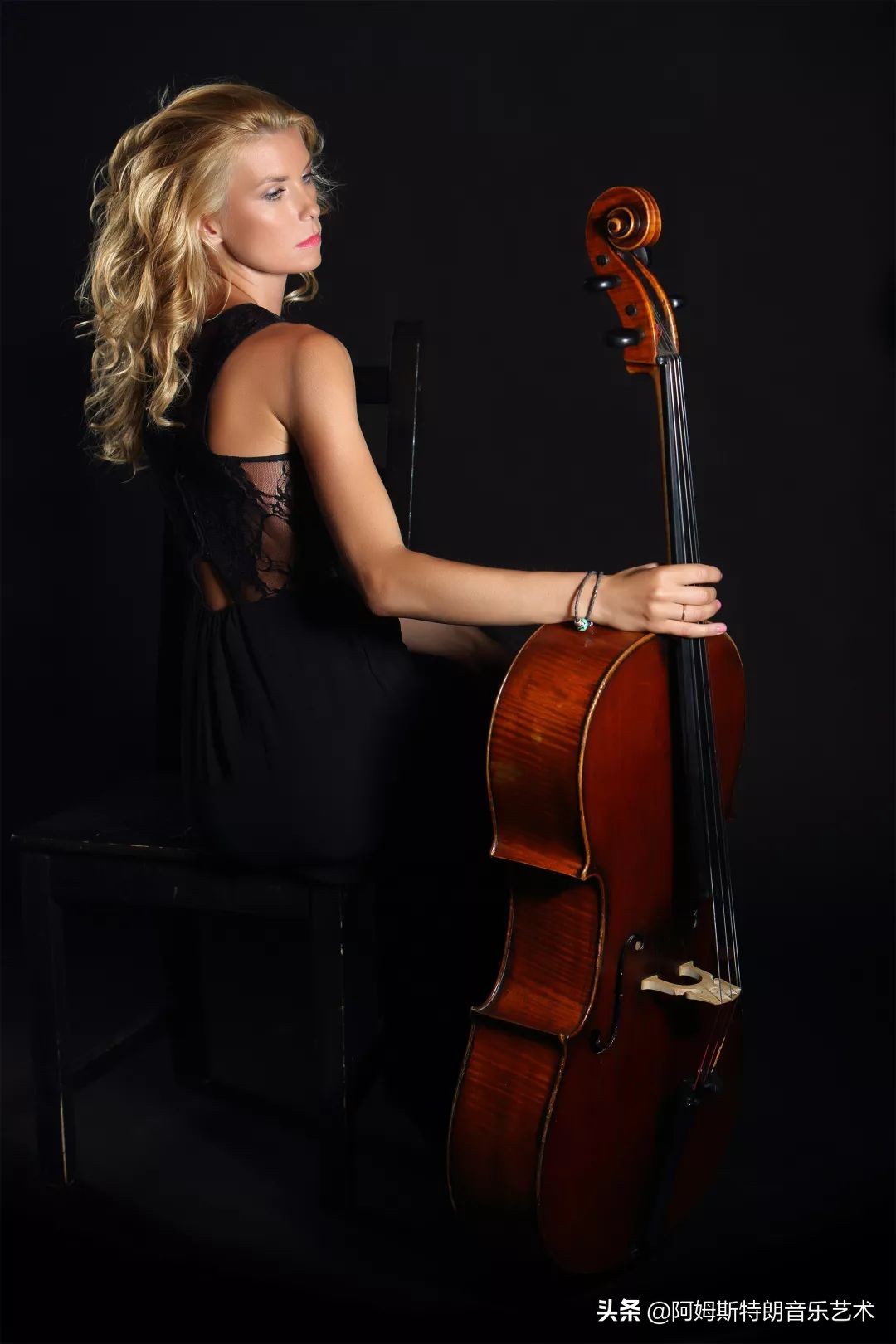 查尔斯给女王过生日,查尔斯国王生日哈里王子送祝福