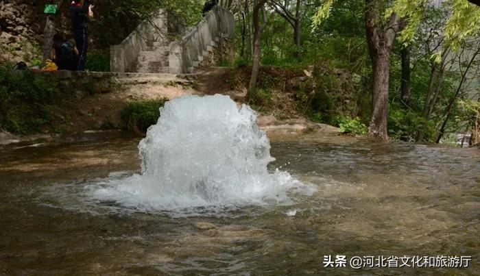 沕沕水景区几月份去最好,沕沕水水帘洞和百丈飞瀑