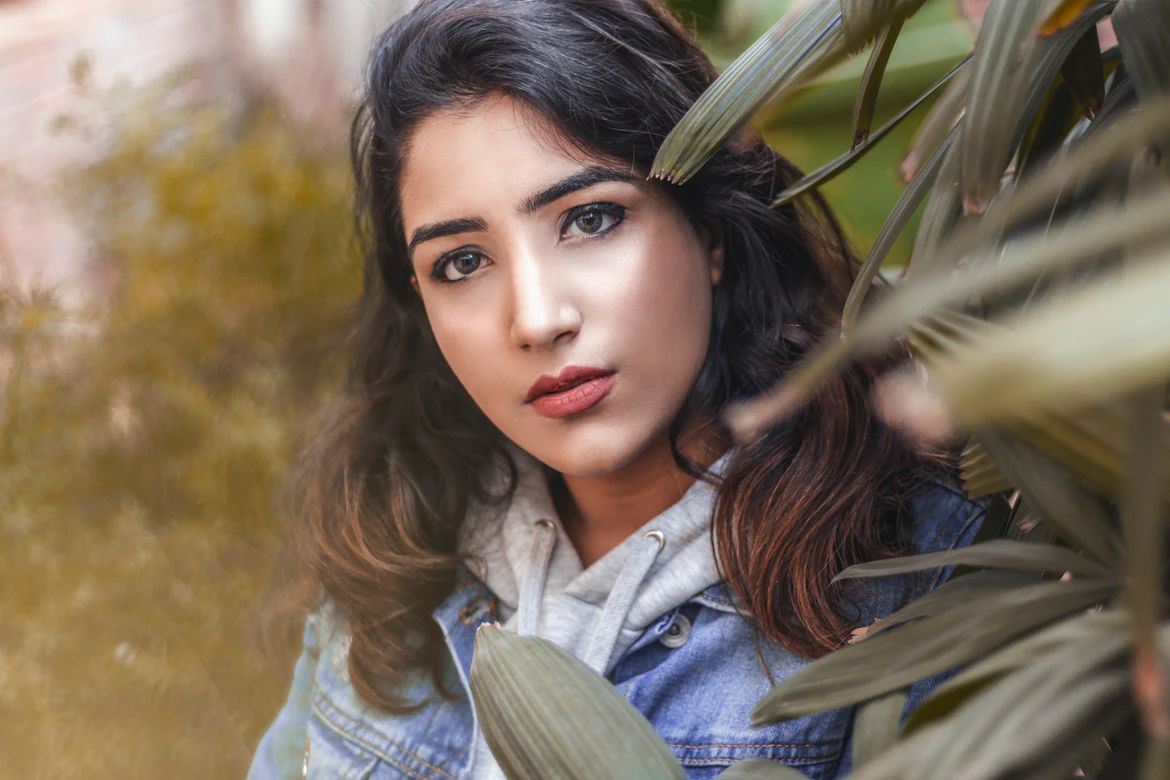 眼睑下方突然长斑的原因,内眼睑色素痣手术切除示意图