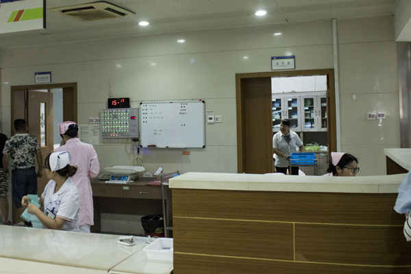 口腔溃疡一个月不愈合就是舌癌,长时间口腔溃疡不治疗容易患舌癌