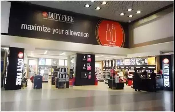 下了飞机到哪寄存行李,香港机场寄存行李有免费的地方吗