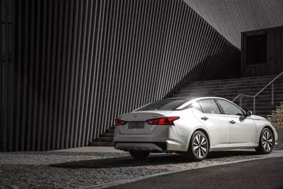 日产天籁新款油耗,新款日产天籁2.0l油耗测试