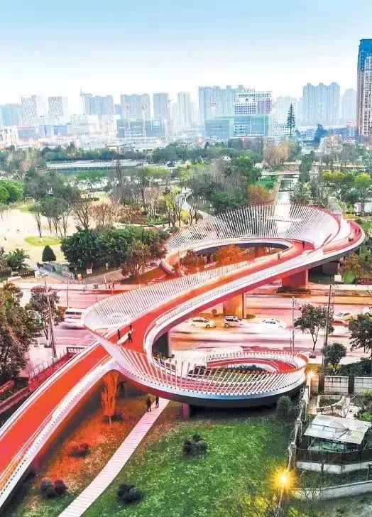 成都城市绿道,成都被山包围