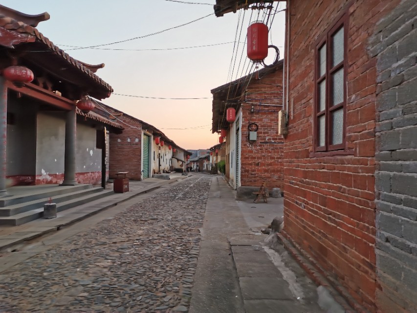 珠玑古巷在哪里,珠玑古巷怎样寻宗访祖