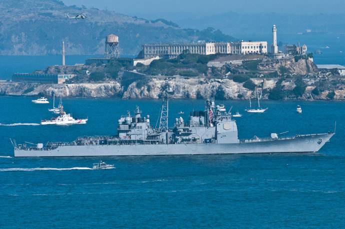 伯克级驱逐舰最新改型,伯克级驱逐舰有一坑四弹装备吗