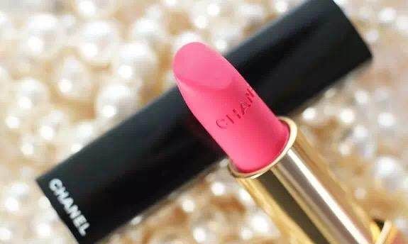 香奈儿口红部分试色,香奈儿diorgucci的口红哪个好