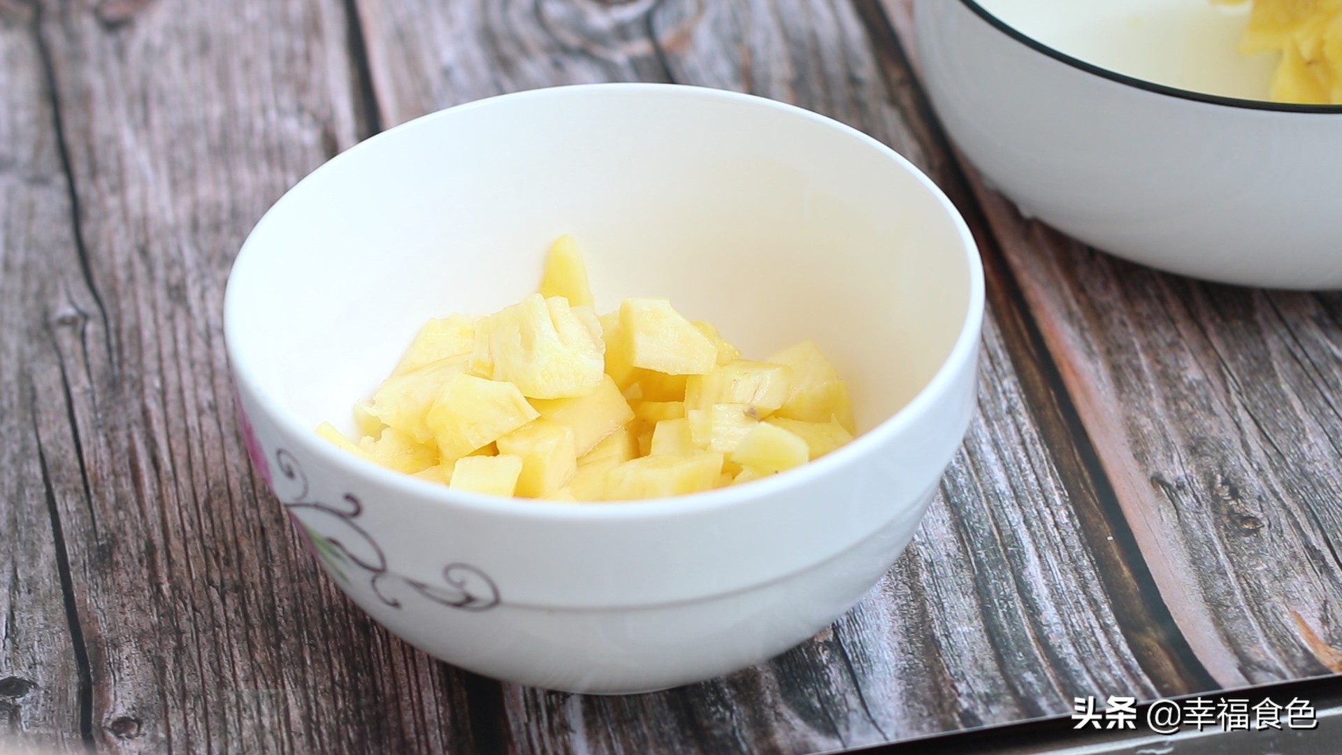 油条虾滑特别简单而且巨好吃,油条与虾的绝妙组合