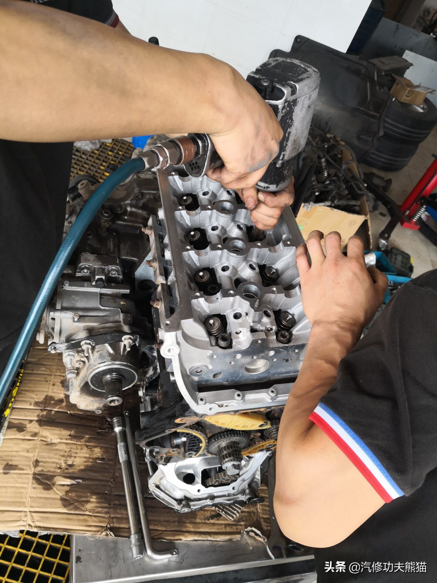 大众途观发动机烧机油维修多少钱,2010款大众途观严重烧机油