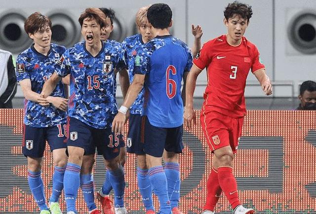 亚洲足坛排名，第一让人意外，国足闭门苦练中，要夺回亚洲前三？