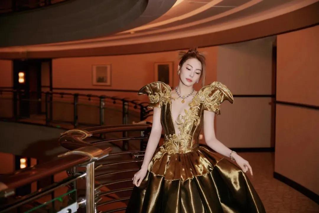 高定系列国货之光,高定真香