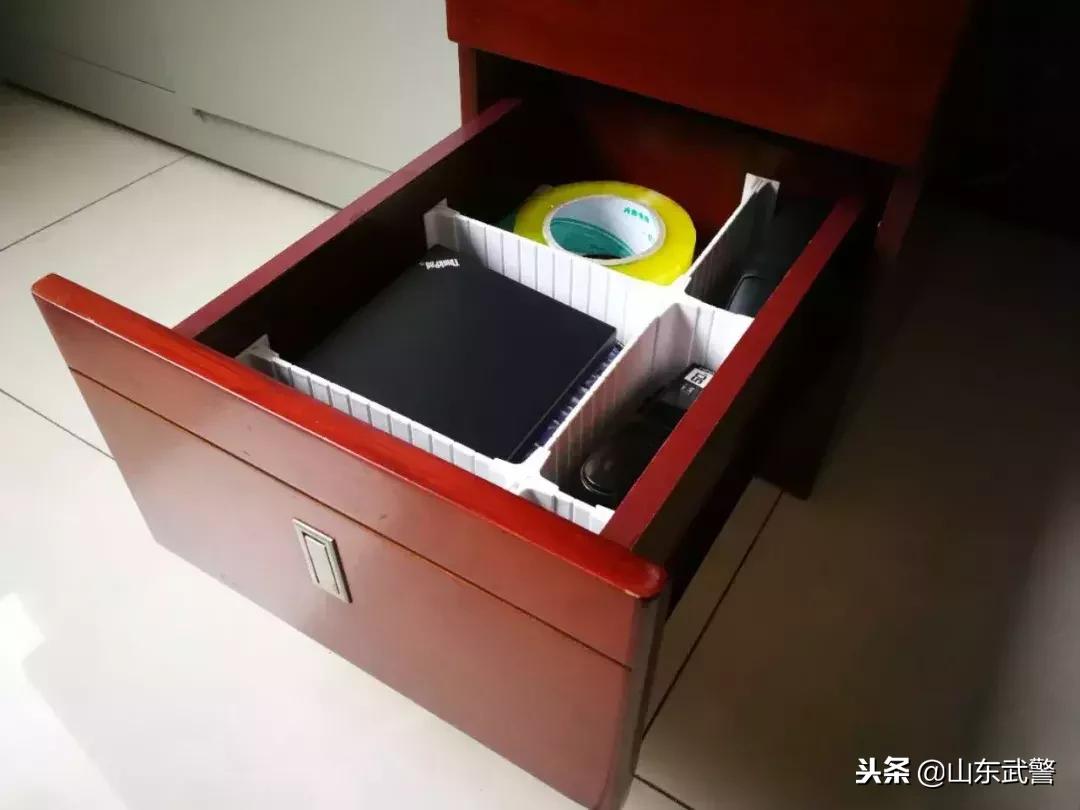 兵哥哥收纳衣服的整理箱,上班族家庭收纳小妙招